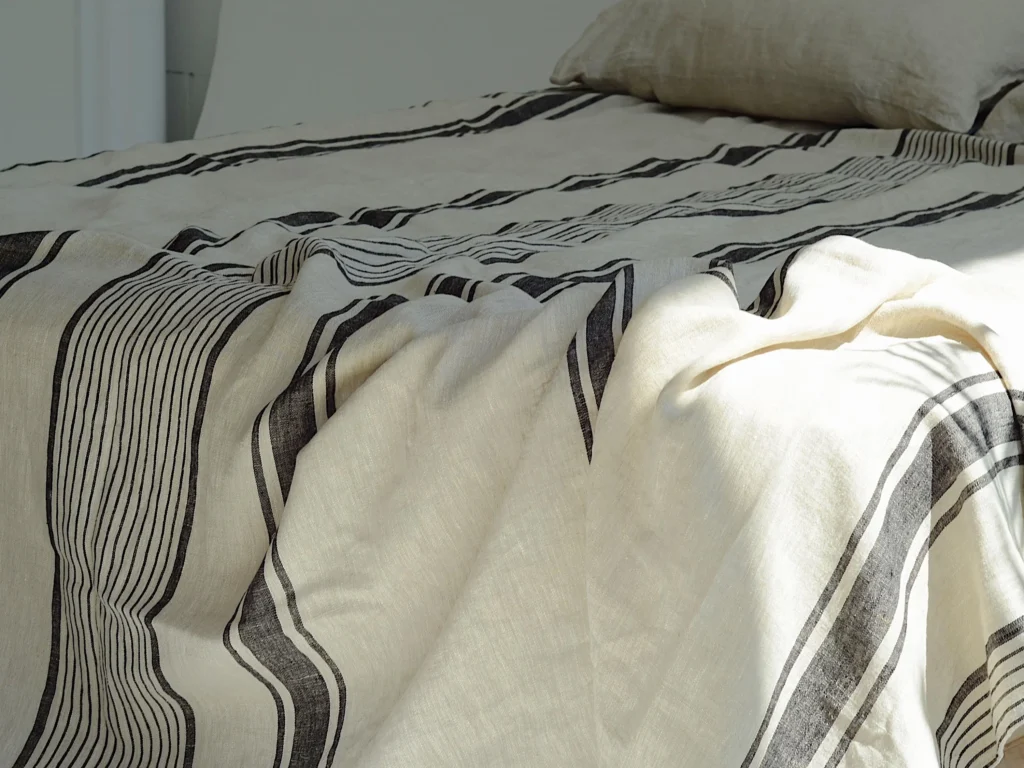 Linen blanket